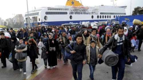 Συνεχίζεται το χάος στο λιμάνι του Πειραιά, νέες αφίξεις
