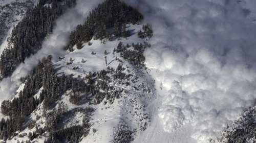 Χιονοστιβάδα καταπλάκωσε σκιέρ στις ιταλικές Αλπεις