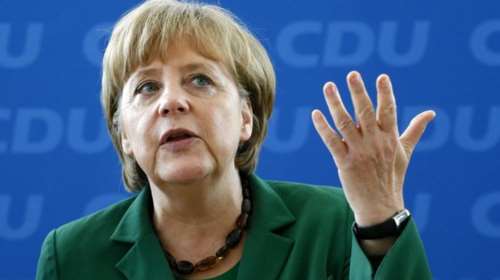 Γιατί η καγκελάριος Μέρκελ σταυρώνει τα δαχτυλά της