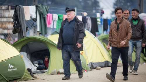 Ο Γερμανός πρώην υπουργός διαψεύδει ανάμειξή του στο φυλλάδιο της Ειδομένης