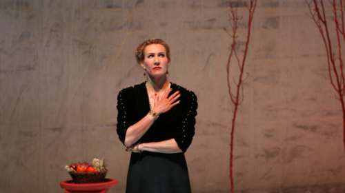 Το Stanford Repertory Theater ανεβάζει Κλυταιμνήστρα