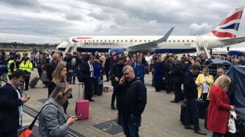 Εκκενώθηκε το αεροδρόμιο του Λονδίνου λόγω πυρκαγιάς