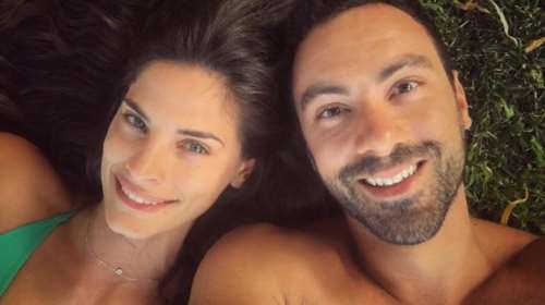 Ο Τανιμανίδης προβάρει...φόρεμα περιμένοντας την καλή του εν ώρα shopping