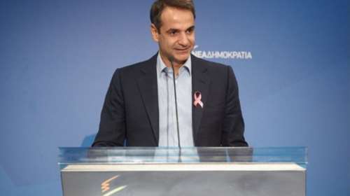 Ο Κυριάκος μιλά για τη μάχη της μητέρας του με τον καρκίνο του μαστού