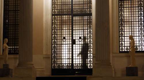 Τι απαντά ο κύπριος δικηγόρος για τις «επισκέψεις» στο Μαξίμου