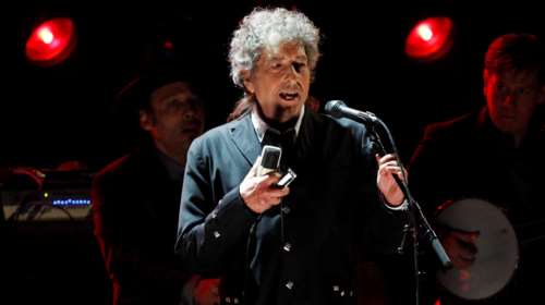 &quot;Αγνοούμενος&quot; παραμένει ο Ντίλαν για την Σουηδική Ακαδημία