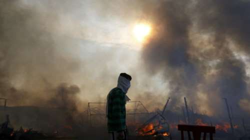 Το τέλος της «ζούγκλας» του Καλαί-Στις φλόγες ο καταυλισμός - φωτό -