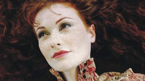 Μια φωνή, Χίλια Χρώματα: Μαρία Μαρκεσίνη - Μπερτ βαν ντεν Μπρινκ στο Μέγαρο