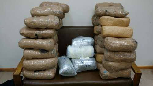 Μεγάλο κύκλωμα ναρκωτικών με ολόκληρο οπλοστάσιο στο Κορωπί