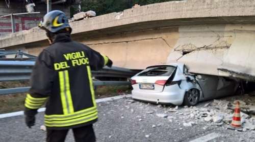 Τραγωδία στην Ιταλία από κατάρρευση ανισόπεδου κόμβου