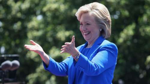 ΗΠΑ: Με 42% έναντι 36% προηγείται η υποψήφια των Δημοκρατικών