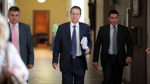 &#39;Οταν ο Βύρων Πολύδωρας υποστήριζε το νόμο Παππά