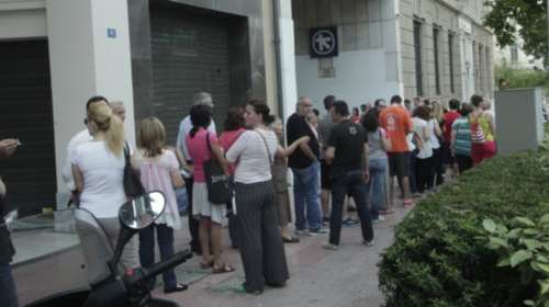 Σενάρια για αύξηση σε 2.000 το μήνα των capital controls