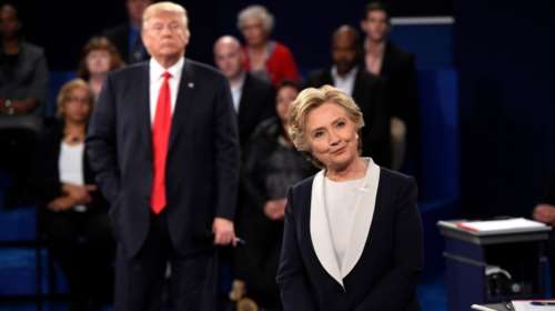 Θρίλερ οι δημοσκοπήσεις για τη μονομαχία Χίλαρι-Τραμπ