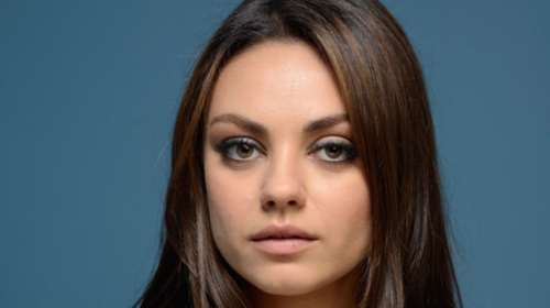 Μίλα Κούνις: «Με εκβίασαν να ποζάρω ημίγυμνη σε περιοδικό»