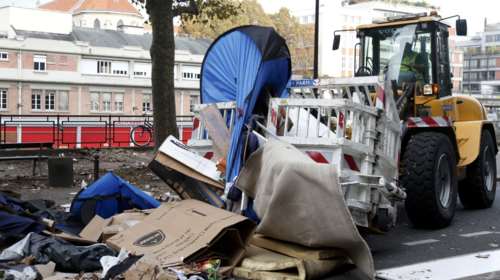 Διέλυσαν τον καταυλισμό με 3.000 πρόσφυγες στο Παρίσι