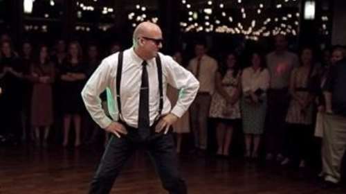 Ο μπαμπάς της νύφης...εξαφάνισε τον γαμπρό !  video