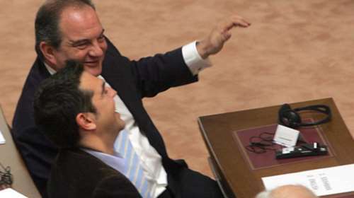 Αστεία,καφενειακή συνωμοσία τα περί ταύτισης Καραμανλή- Τσίπρα