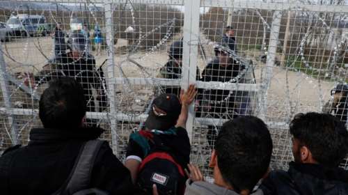 Γερμανός υπουργός επαινεί τώρα τη Βιέννη για το προσφυγικό