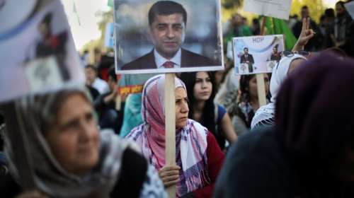 Αποχή από την τουρκική Βουλή αποφάσισε το φιλοκουρδικό HDP