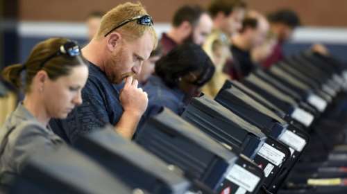 Μαζική συμμετοχή στις κάλπες-Τι σημαίνει για τον τελικό νικητή