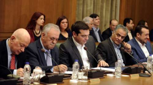 Τα αγκάθια στην «αυλή» της κυβέρνησης με το «καλημέρα»