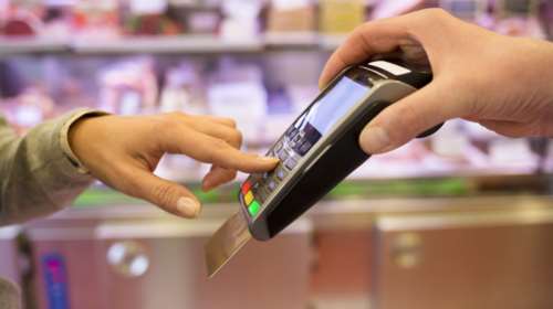 ΥΠΟΙΚ: Πώς θα «χτίζεται» με κάρτες το αφορολόγητο από το 2017