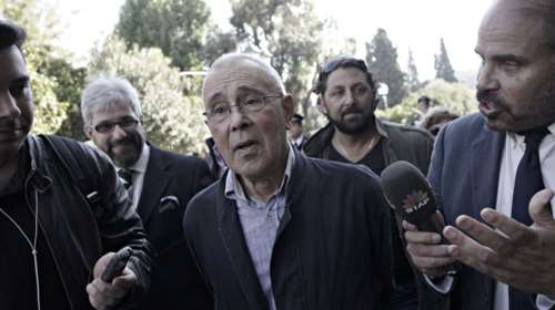 Η κόντρα με Ζουράρι οδηγεί τον Λιάκο εκτός υπ.Παιδείας