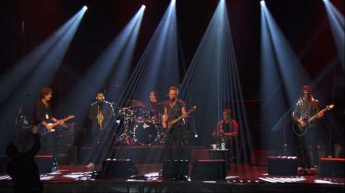 O Στινγκ στη σκηνή του Bataclan ένα χρόνο μετά το τρομοκρατικό χτύπημα