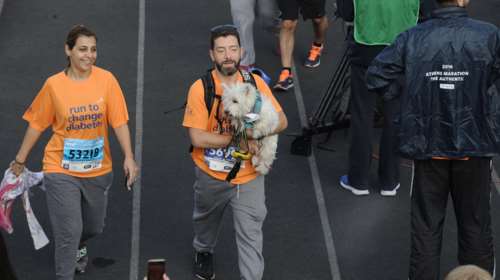 Δείτε στιγμιότυπα από τον 34ο Μαραθώνιο της Αθήνας