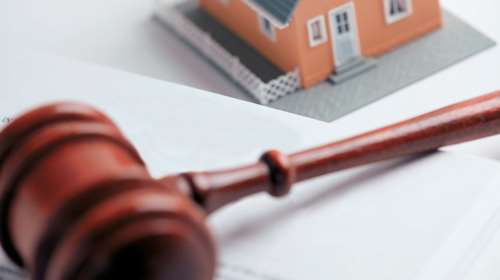 Νέα αποχή συμβολαιογράφων από πλειστηριασμούς α&#39; κατοικίας