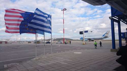 Το αναπάντεχο δώρο που περίμενε τον Ομπάμα στο Air Force One