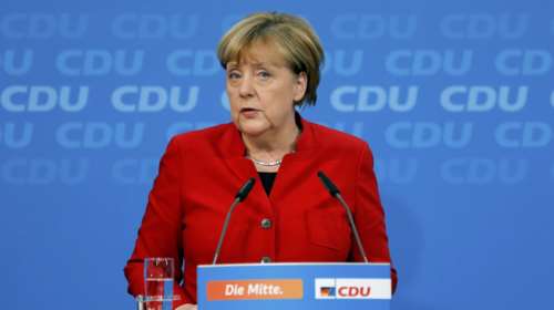 Μέρκελ: Θέλω να επανεκλεγώ για να κρατήσω ενωμένη την κοινωνία