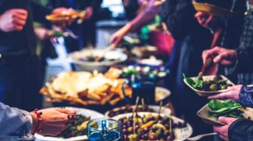 Συγκλονιστικές μαρτυρίες Ελλήνων «υπερφάγων»