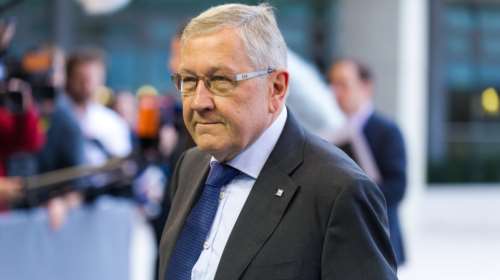 Ρεγκλινγκ: Συνεχίστε τις μεταρρυθμίσεις για να βγείτε στις αγορές