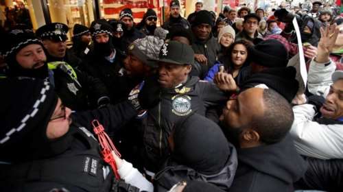 Δύο άνθρωποι σκοτώθηκαν από πυρά κατά τη Black Friday στις ΗΠΑ