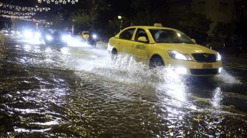 Σοβαρά προβλήματα στην Αττική από την σφοδρή καταιγίδα