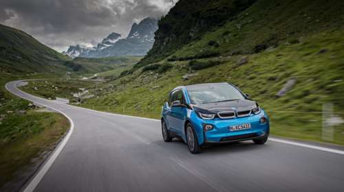 Το BMW i3 εκτός από ...ηλεκτρικό έχει τώρα και&quot;χρυσό τιμόνι&quot;!