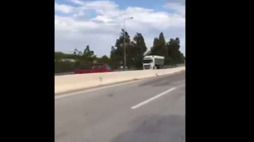 Ο Χάρος βγήκε παγανιά! Τρελό φορτηγό στο αντίθετο ρεύμα