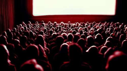 Απόφαση Δικαστηρίου: Ανάκρουση εθνικού ύμνου πριν κάθε ταινία