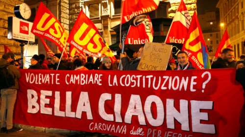 O Ιταλικός Τύπος για τη χιονοστιβάδα του «όχι»