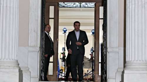 Η γερμανική Sueddeutsche Zeitung ξορκίζει μια πτώση του Τσίπρα