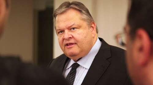 Βενιζέλος: Πανηγυρίζουν για 40 δισ, χυδαιολογούσαν για τα 137 δισ το 2012