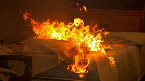 Θεσσαλονίκη: 46 χρονη πήγε να κάψει ζωντανό τον 61χρονο σύντροφό της