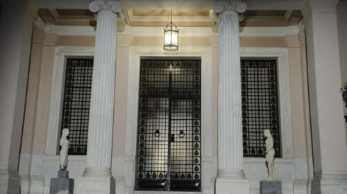 Σκηνικό κρίσης και εκλογών με «παροχές» από την κυβέρνηση