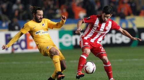 Ο Ολυμπιακός έχασε από τον ΑΠΟΕΛ με 2-0 και προκρίνεται 2ος