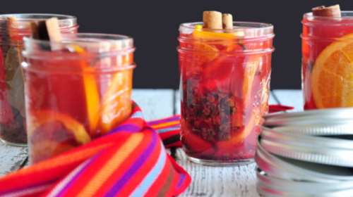 Κάνε το σπίτι σου να μυρίζει μαγικά με τα αρώματα των Χριστουγέννων