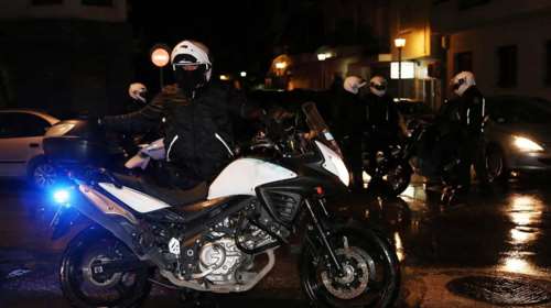 Καταδίωξη με πυροβολισμούς κατά αστυνομικών στη Μεταμόρφωση