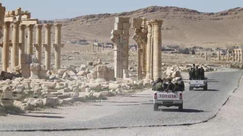 Διακινούσαν παράνομα μετανάστες και αρχαία που έκλεβαν οι τζιχαντιστές από Συρία και Ιράκ - Τρεις συλλήψεις στην Αθήνα