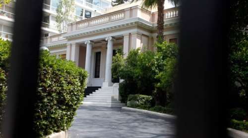 Non paper του Μαξίμου "ξορκίζει" πάλι τις πρόωρες εκλογές